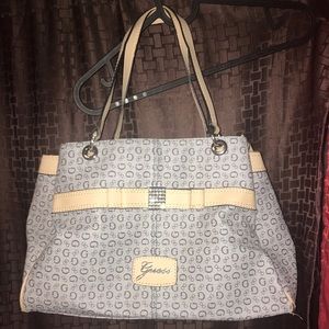 Guess purse! Good condition!